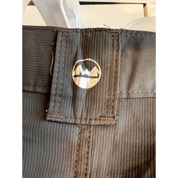 Wrangler's Performance Relaxed Fit Men's Shorts- Dark Gray -Size 46 - Picture 7 of 11